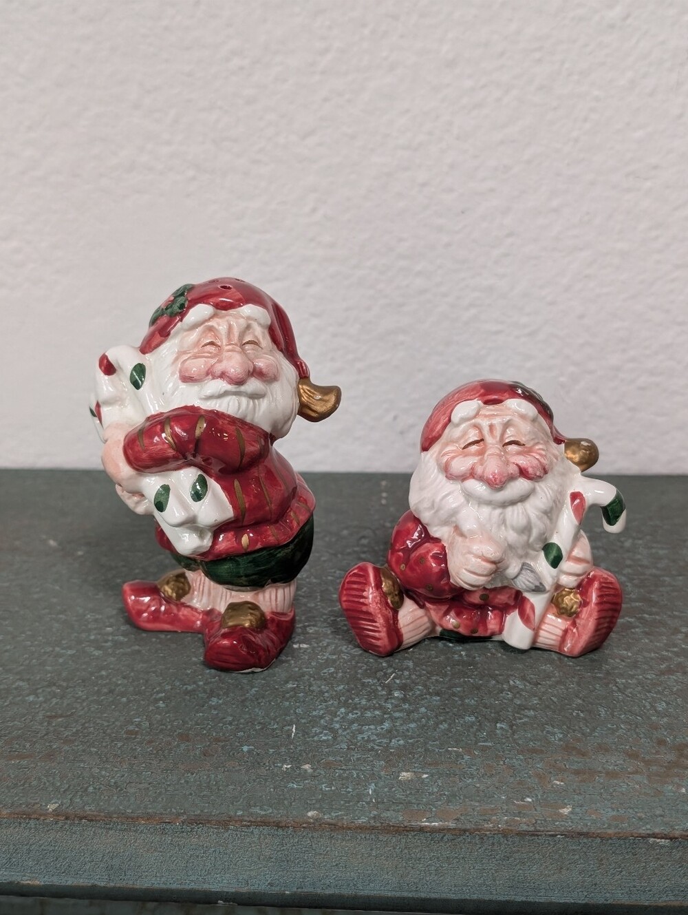 Fitz And Floyd 1990 Santa Elves Salt and Pepper Shakers Vintage *READ*